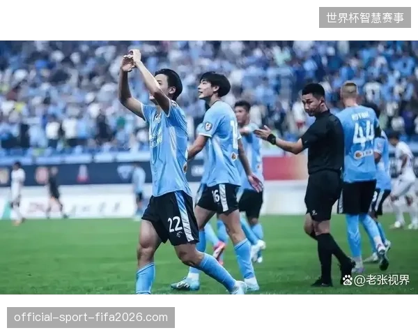 21岁小将毛伟杰转型左后卫后数据井喷，其强悍的防守表现使其入选国家队
